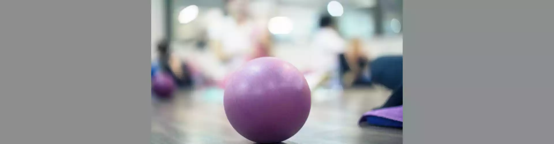 Pilates sur le ballon de stabilité